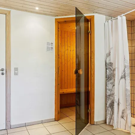 7 Person Holiday In Lb K Ольбек
