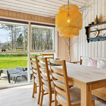 Дом отдыха 7 Person Holiday In Lb K